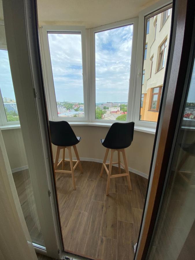 нові по вулиці роксолани16 Apartment