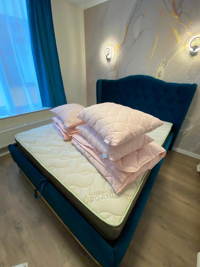 нові по вулиці роксолани16 * Truskavets