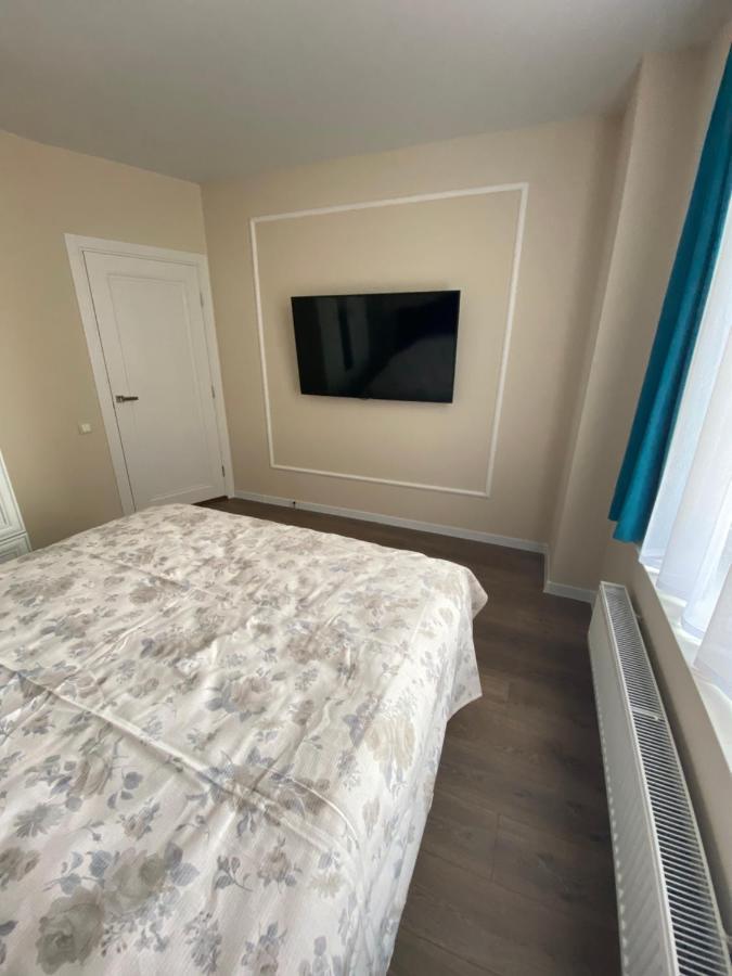 Apartment нові по вулиці роксолани16